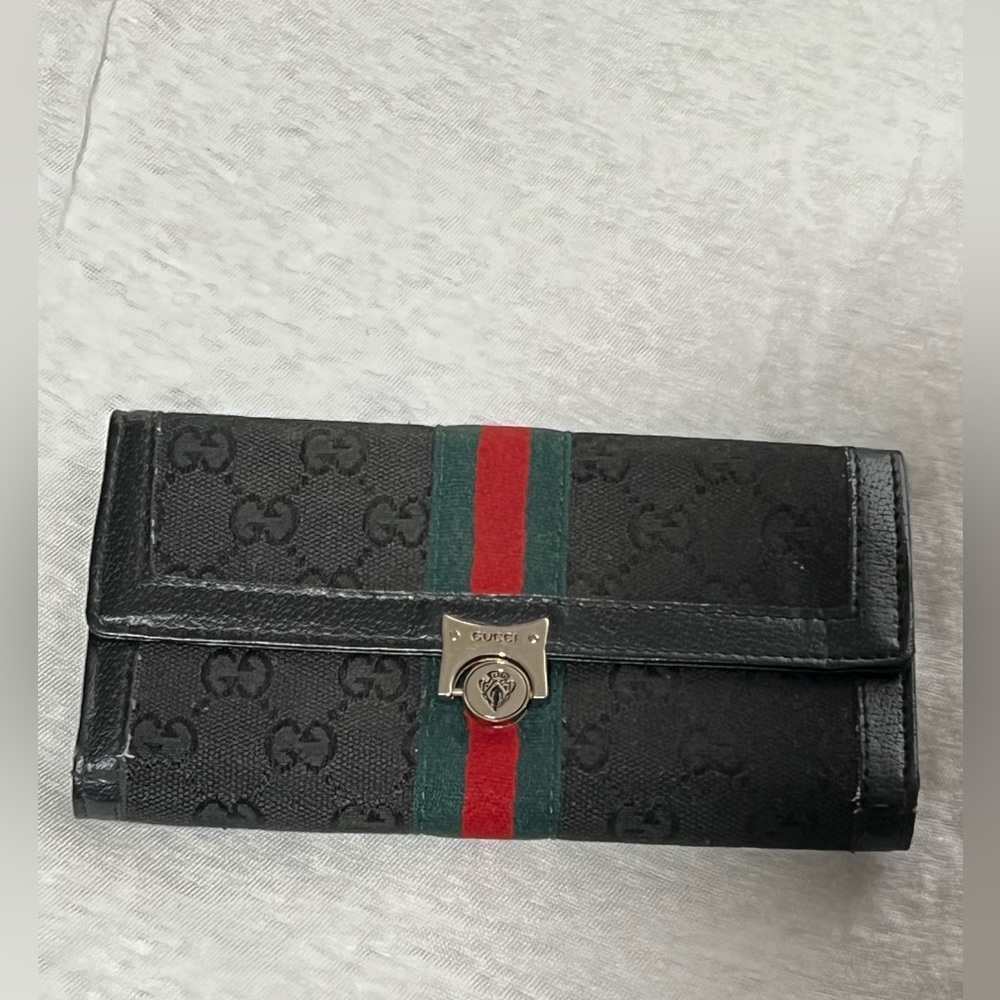 Authentic Vintage Gucci Wallet